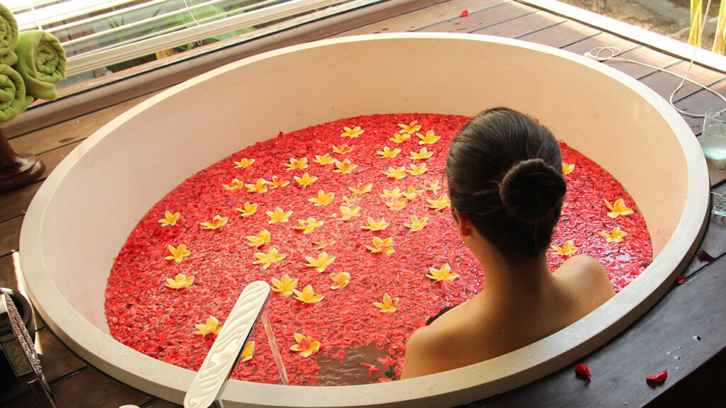 お花いっぱいのフラワーバス