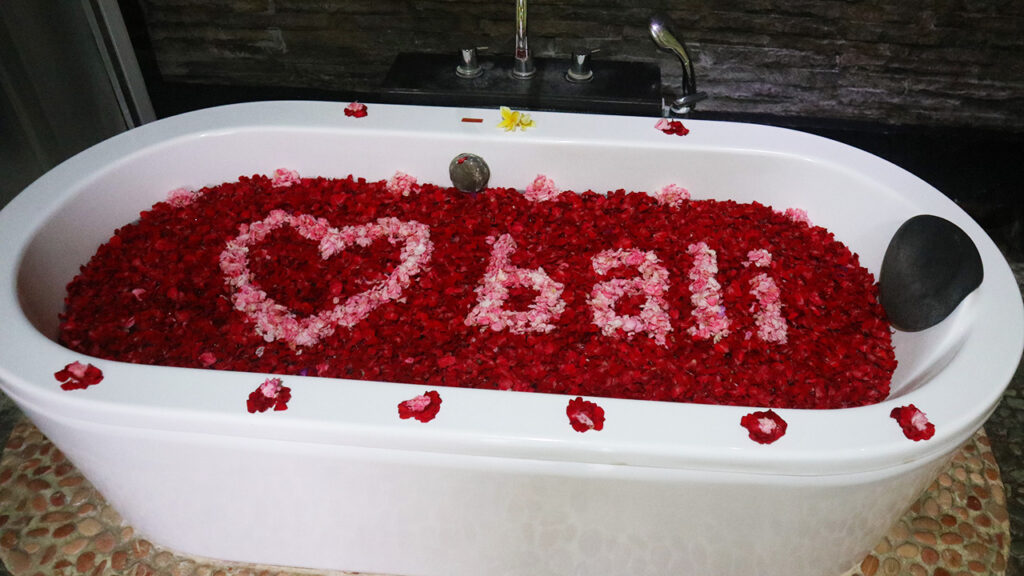 フラワーバスI Love Bali