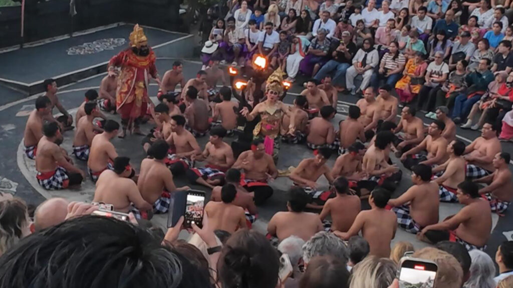 魔法陣でシータ王女に近づけないラワナ