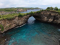 ペニダ島ブロークンビーチ