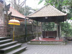 プラダラムアグン寺院