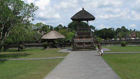 タマンアユン寺院