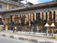 テガララン村の竹細工工房